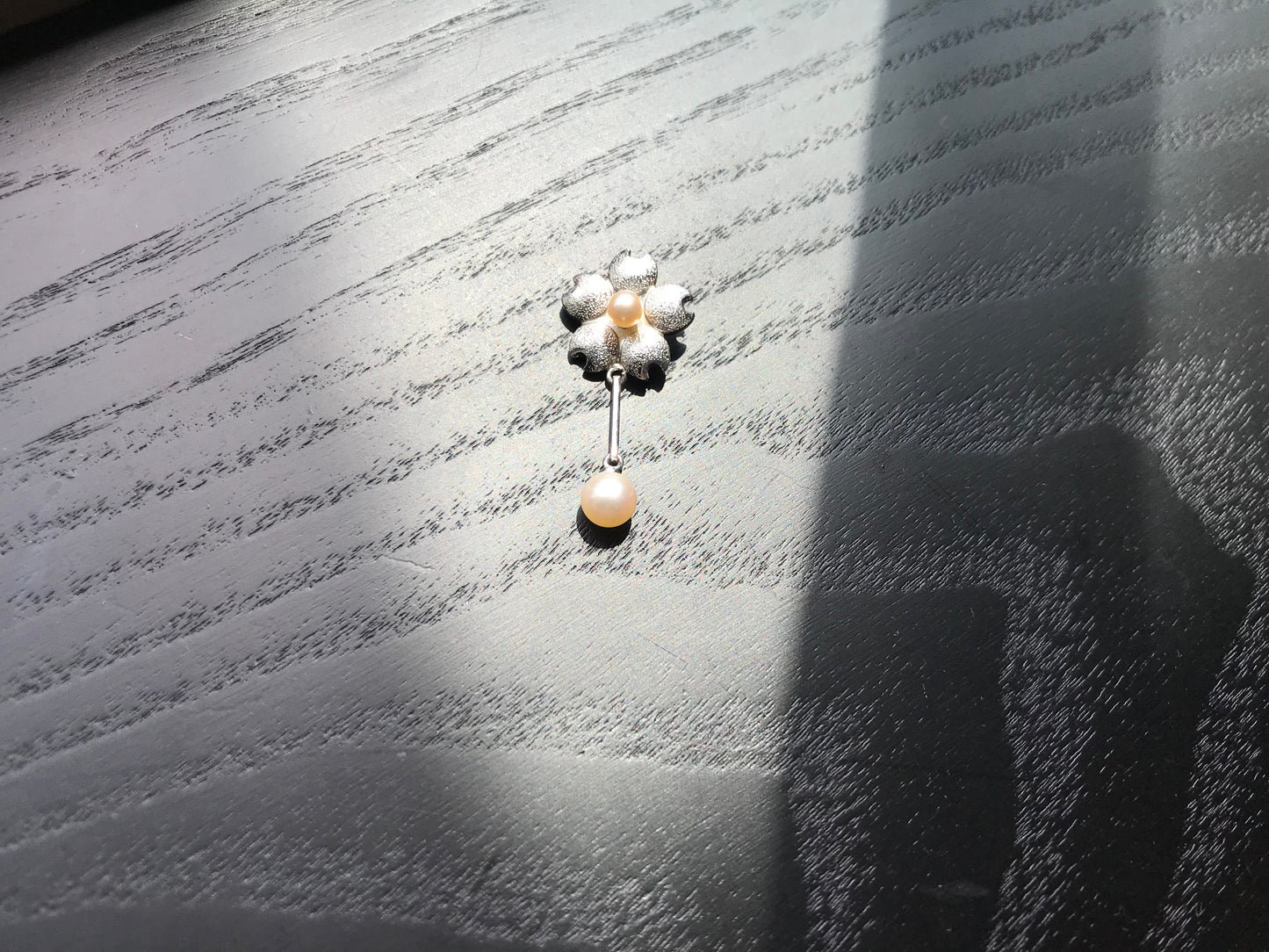 Collector’s item 1970 Osaka Expo Tasaki vintage Akoya pearl pendant top