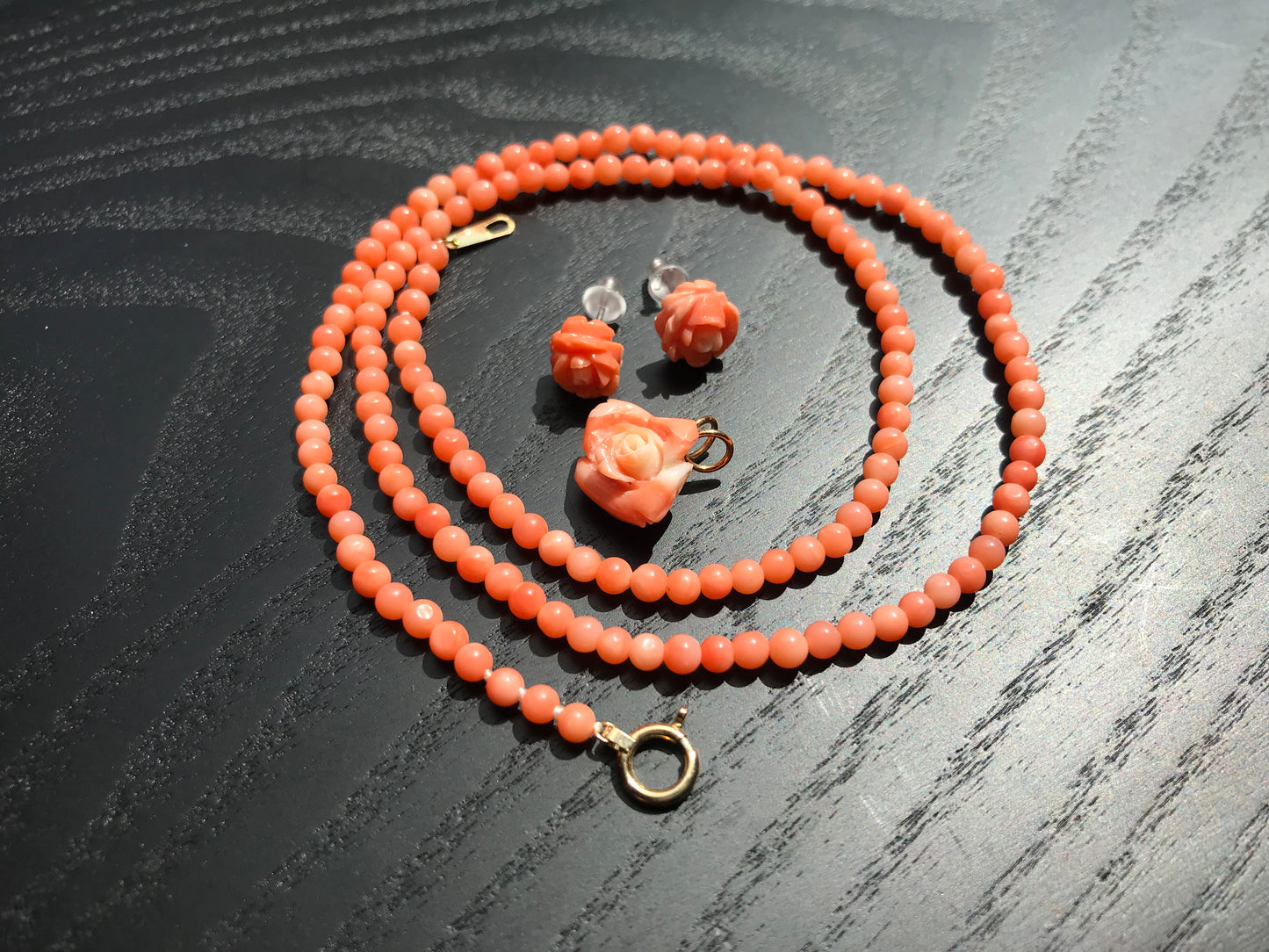 18K gold angel skin Momo coral rose necklace,pendant and earrings set