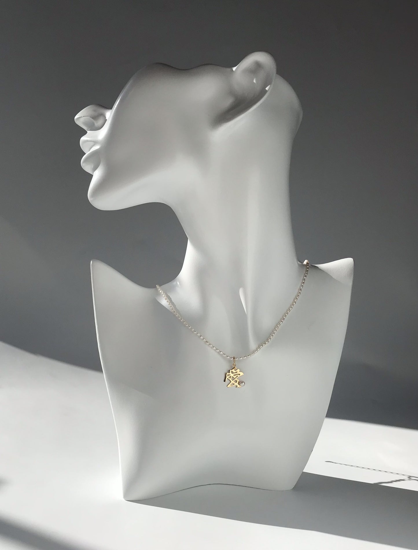 Mikimoto 14K gold vintage pendant top