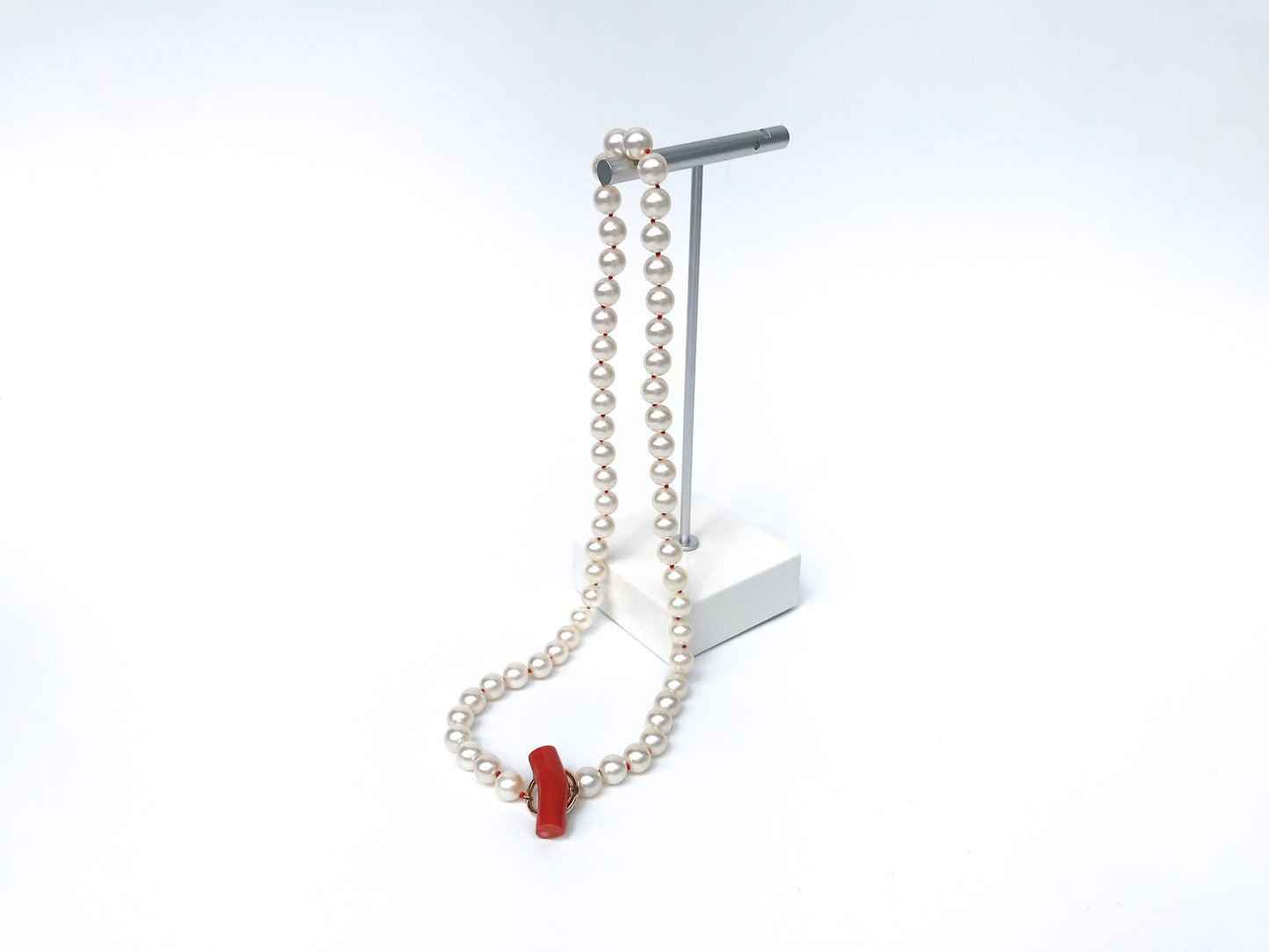 K18 Akoya pearl necklace with Momo coral bar
