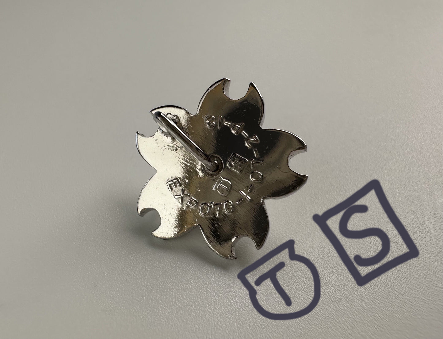 Collector’s item 1970 Osaka Expo TASAKI vintage Akoya pearl pendant