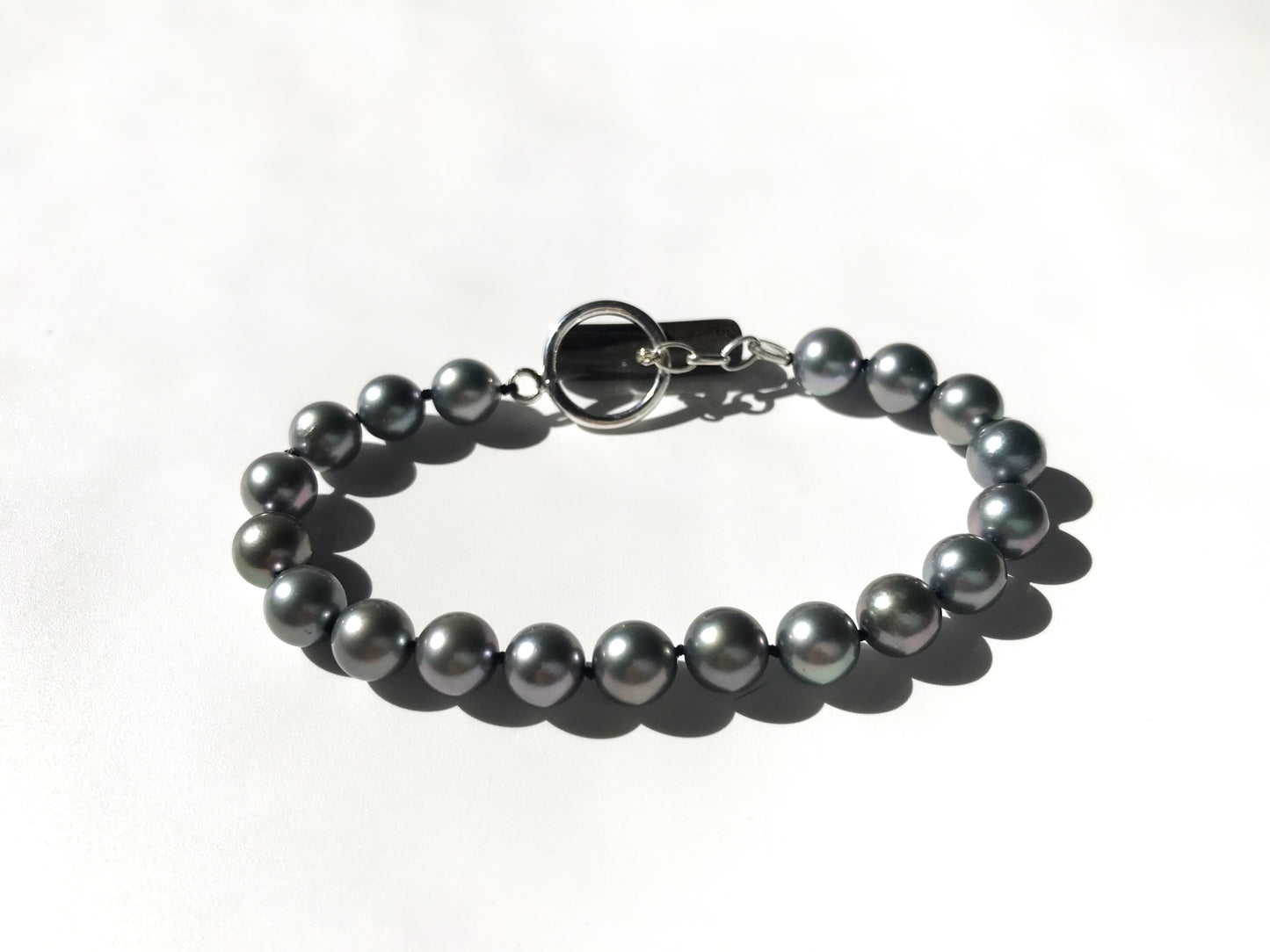 Silver blue Akoya pearl bracelet silver 925 toggle ring with deep sea coral bar