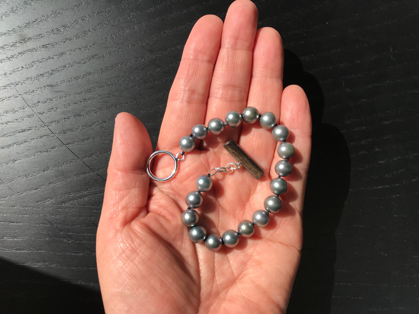 Silver blue Akoya pearl bracelet silver 925 toggle ring with deep sea coral bar