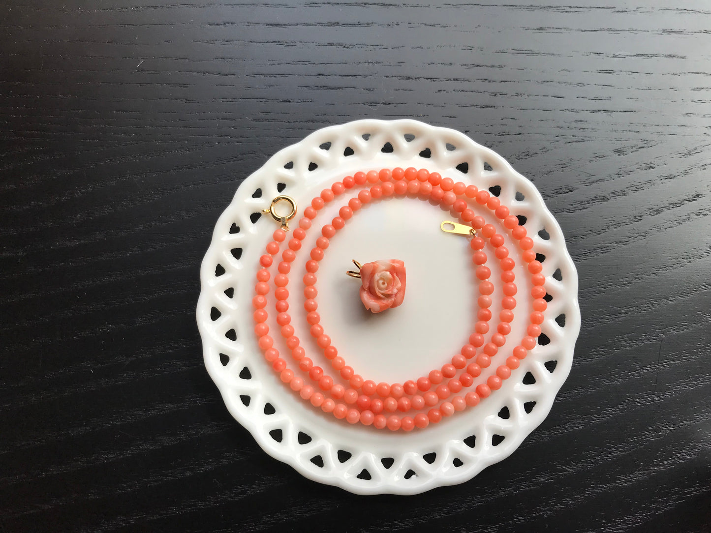 18K gold angel skin Momo coral rose necklace,pendant and earrings set