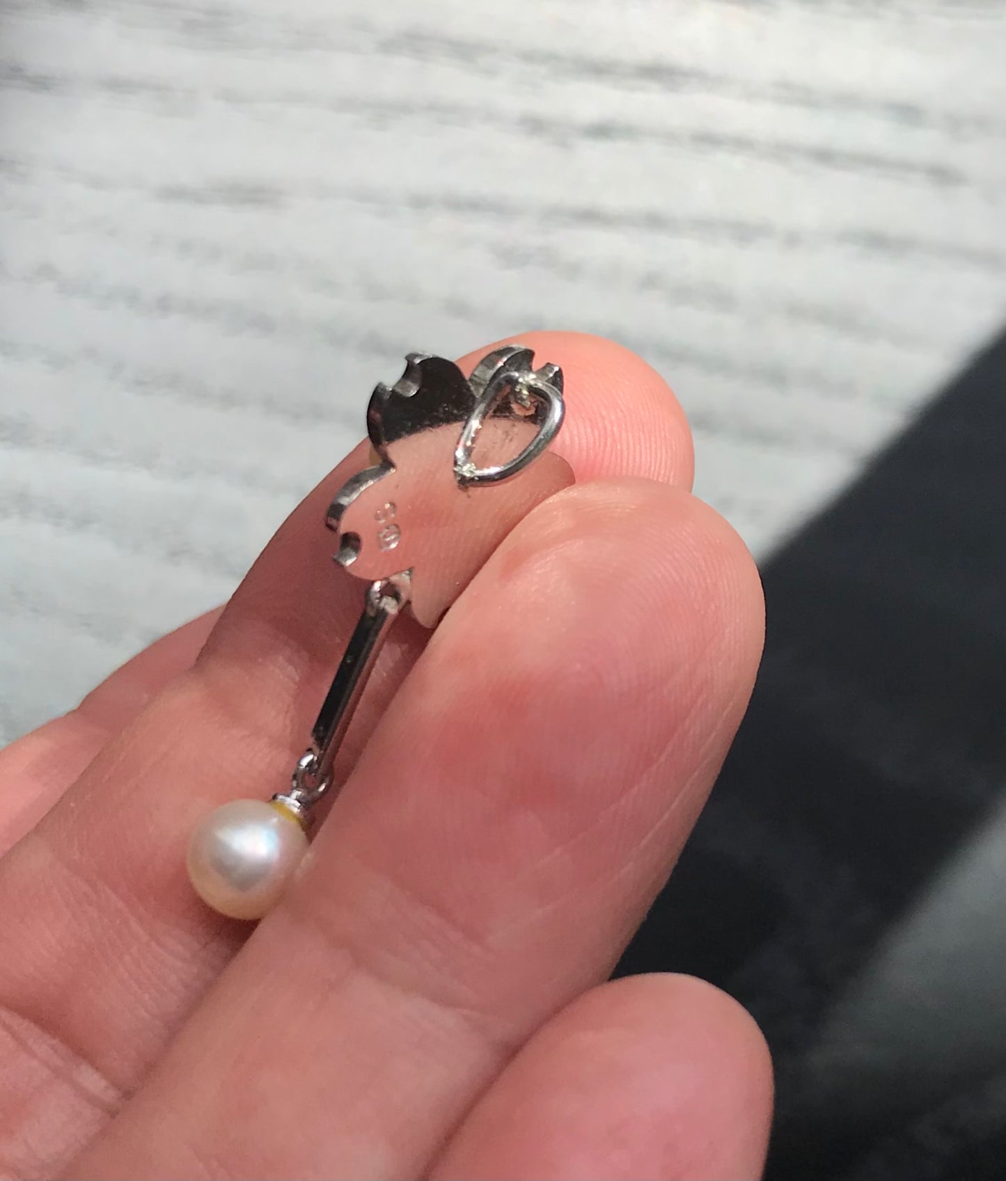 Collector’s item 1970 Osaka Expo Tasaki vintage Akoya pearl pendant top