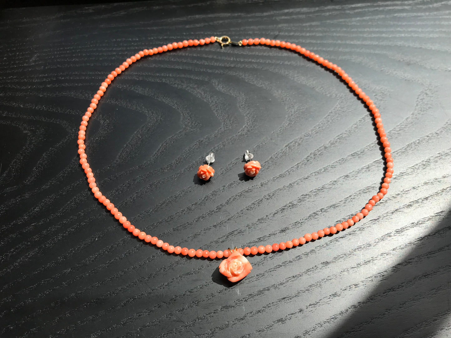 18K gold angel skin Momo coral rose necklace,pendant and earrings set