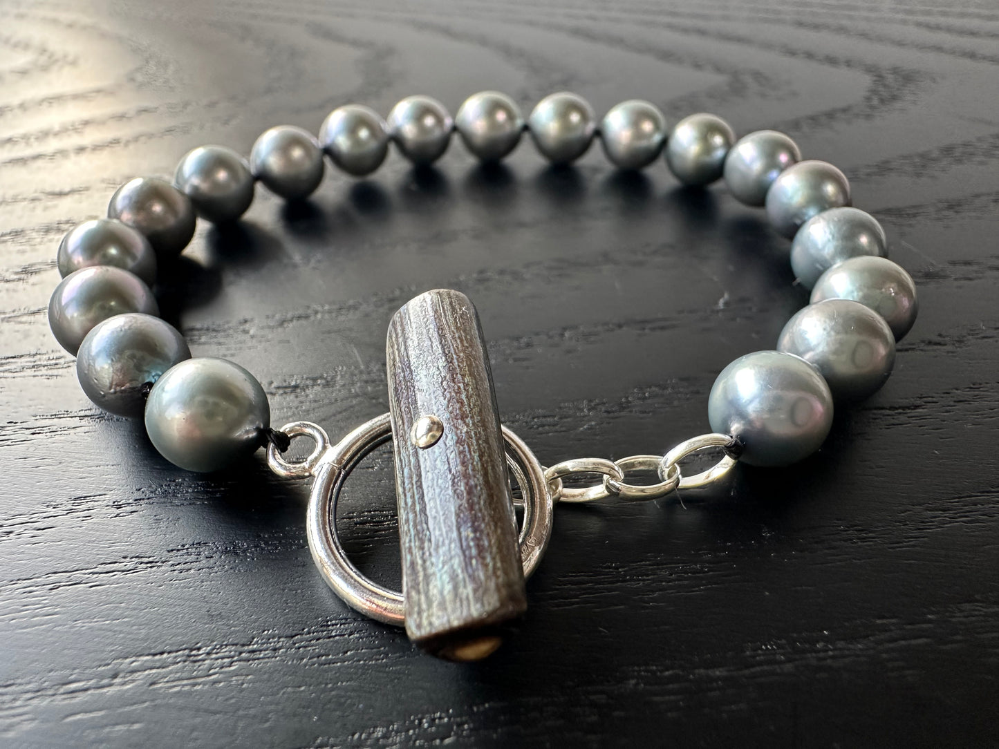 Silver blue Akoya pearl bracelet silver 925 toggle ring with deep sea coral bar